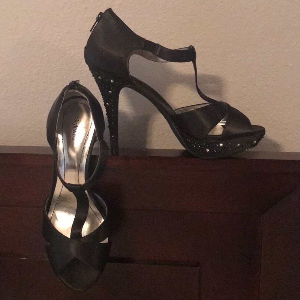 Style & Co stilettos